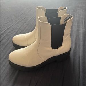 White Leather Women’s Boots 8.5